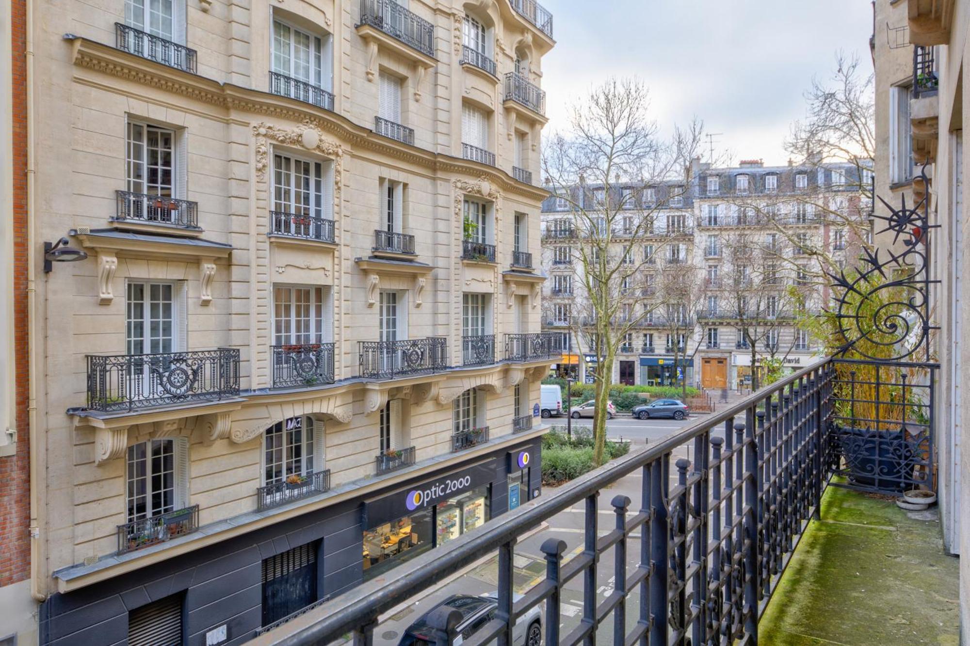 Parisian Elegance - Luxury In Daumesnil Apartment *