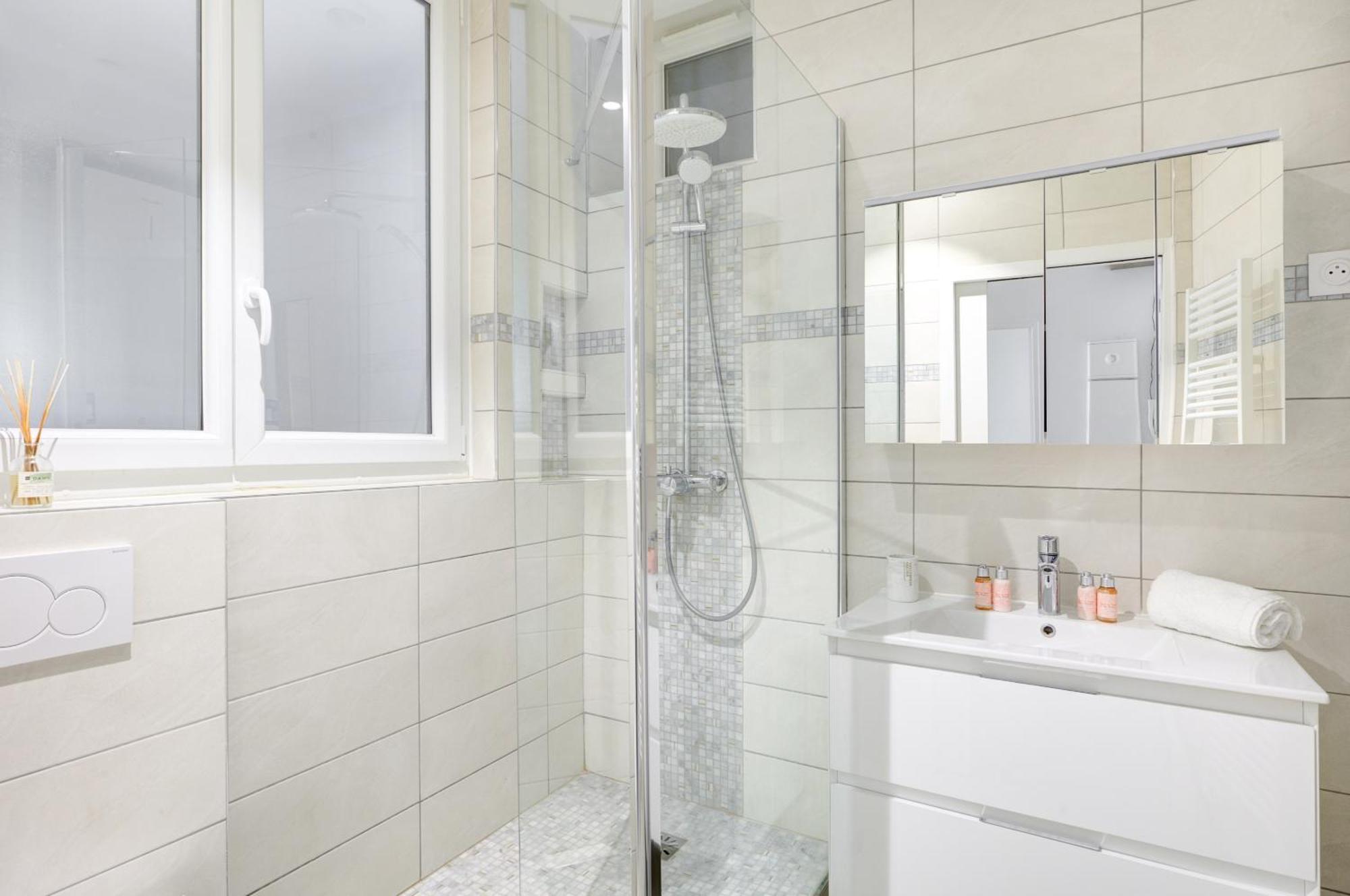 Parisian Elegance - Luxury In Daumesnil *