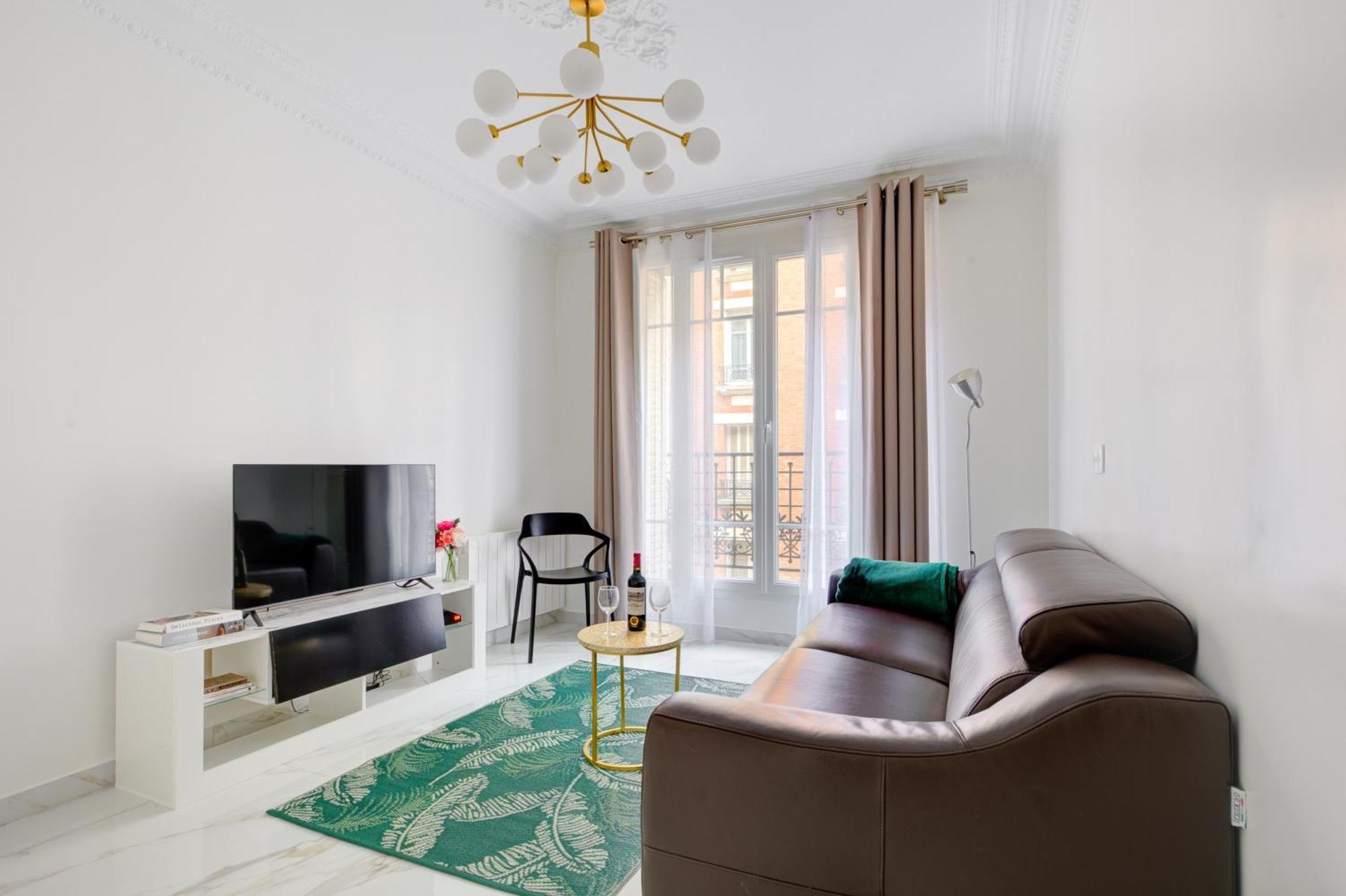 Apartment Parisian Elegance - Luxury In Daumesnil